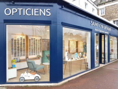 Vitrine enfant Saint Cyr Optique